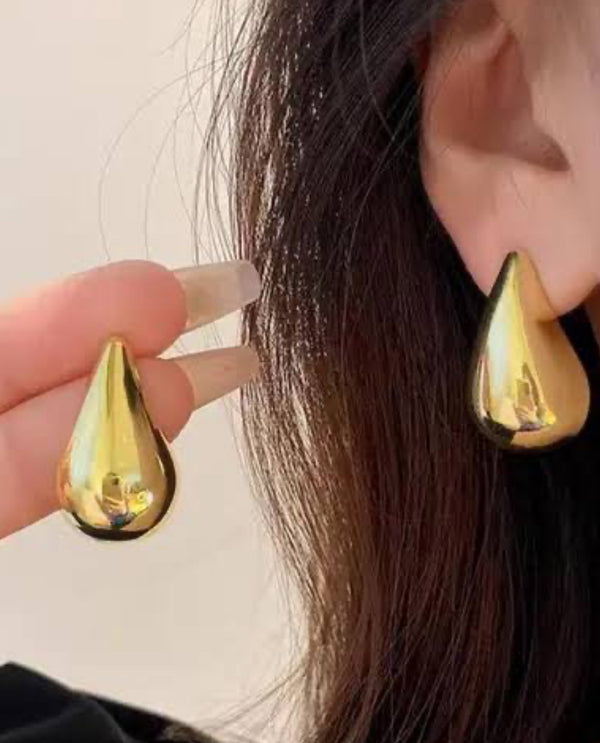 Gold Plated bubble drop stud G