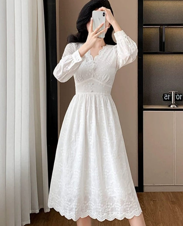 Scalloped detailed cotton chickan puff sleeve long dress