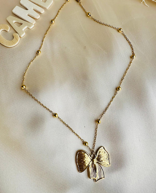 Cute bow beaded necklace